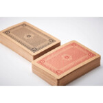 Decks mit 54 2-Deck-Spielkarten aus Recyclingpapier in einer Kraftbox.-Holz-8719941057135-6