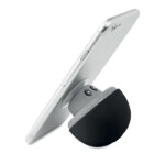 Drahtlose 5.0-Freisprecheinrichtung in Pilzform aus ABS mit Saugnapf. Inklusive 180 mAh Lithium-Akku. USB-Kabel. Ausgang 4 Ohm