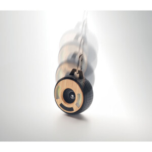 IPX4-spritzwassergeschützt und Karabiner. 1 Li-Ion 500 mAh Akku. Leistung: 3 W