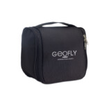 Waschtisch aus hochdichtem Polyester. Mehrere Fächer und eine Netztasche runden die Ausstattung der Tasche ab.-Schwarz-8719941019249-5