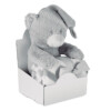 Großer Plüschteddybär mit Decke. Präsentiert in einer weißen
