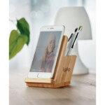 Standfunktion und Stifthalter. Ausgang: DC5V/1A (5W). Kompatibel mit den neuesten Androids