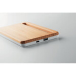 USB-Hub und Smartphone-Halterung. DC5V/1A USB-Ausgang. Kabelloser Ausgang: DC5V/1A (5W). Kompatible neueste Androids