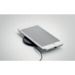 1 A (10 W) für schnelles Aufladen. Kompatibel mit iPhone® 12 und neuer. Beinhaltet einen zusätzlichen magnetischen Metallring