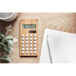 Calculatrice 8 chiffres à  double alimentation (pile et solaire) en ABS avec étui en bambou.  1 Pile bouton (LR1131) incluse.-Bois-8719941052642-4