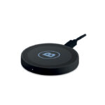 Chargeur sans fil. Connectez l'appareil à  votre ordinateur