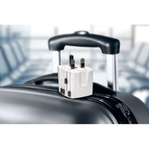 L' Adaptateur MUV USB compact et polyvalent de SKROSS® peut faire tout ce que vous voulez. Alors que l'adaptateur fournit la bonne connexion pour votre rasoir électrique