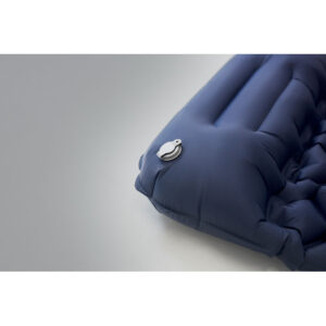 Matelas de couchage gonflable ultra léger en nylon hydrofuge 40D avec oreiller intégré. Présenté dans une pochette. Taille gonflée : 190x56cm. Pochette  incluse pour gonfler le matelas.-Bleu-8719941054592-6