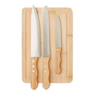 Set  comprenant 1 planche à  découper en bambou avec 3 couteaux en acier inoxydable avec manches en bambou : chef