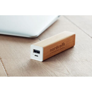 sortie DC5V / 1A actuelle. Comprend un voyant et un câble USB avec prise micro USB. Connecteur de type C inclus. Le bambou est un produit naturel
