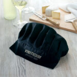 Toque de chef en coton 130 gr/m² et fermeture autoagrippante. Produit sous une norme certifiée pour l'utilisation de substances nocives dans le textile.-Noir-8719941021990-5